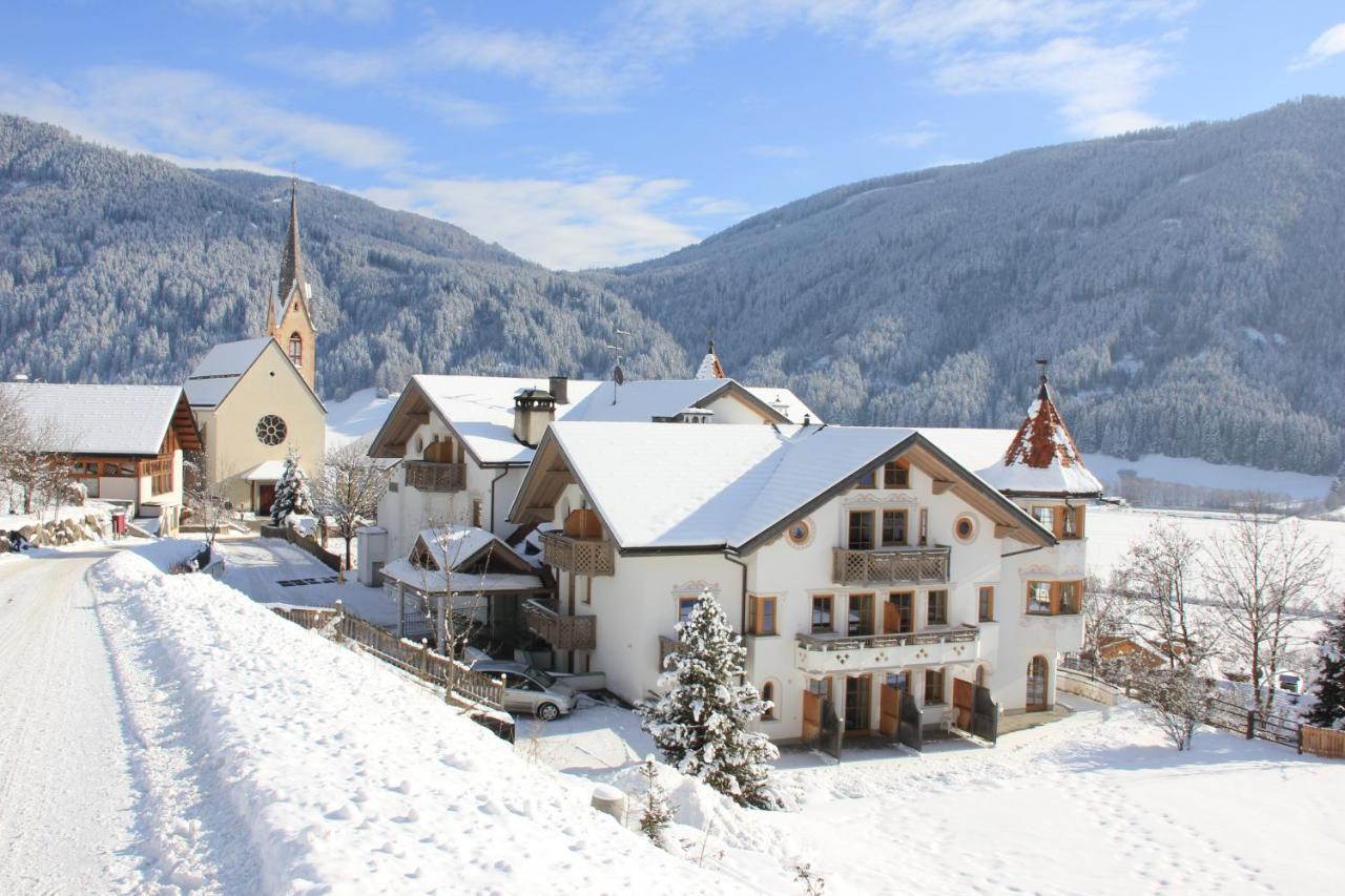 Turmhotel Gschwendt Planca di Sopra Exteriör bild